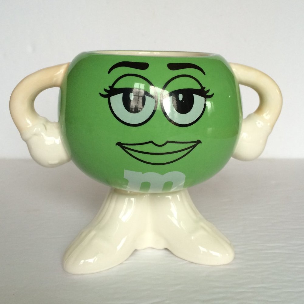 M&Ms Green Double Handle Coffee Mug Footed Hands On Hips Ceramic 2009 Mars Inc.